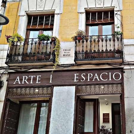 Arte I Espacio Home مدريد المظهر الخارجي الصورة