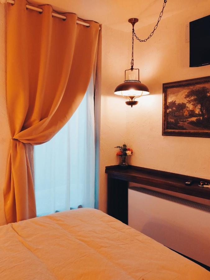 Arte I Espacio Home مدريد المظهر الخارجي الصورة
