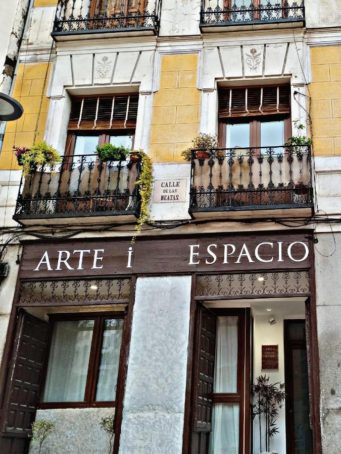 Arte I Espacio Home مدريد المظهر الخارجي الصورة