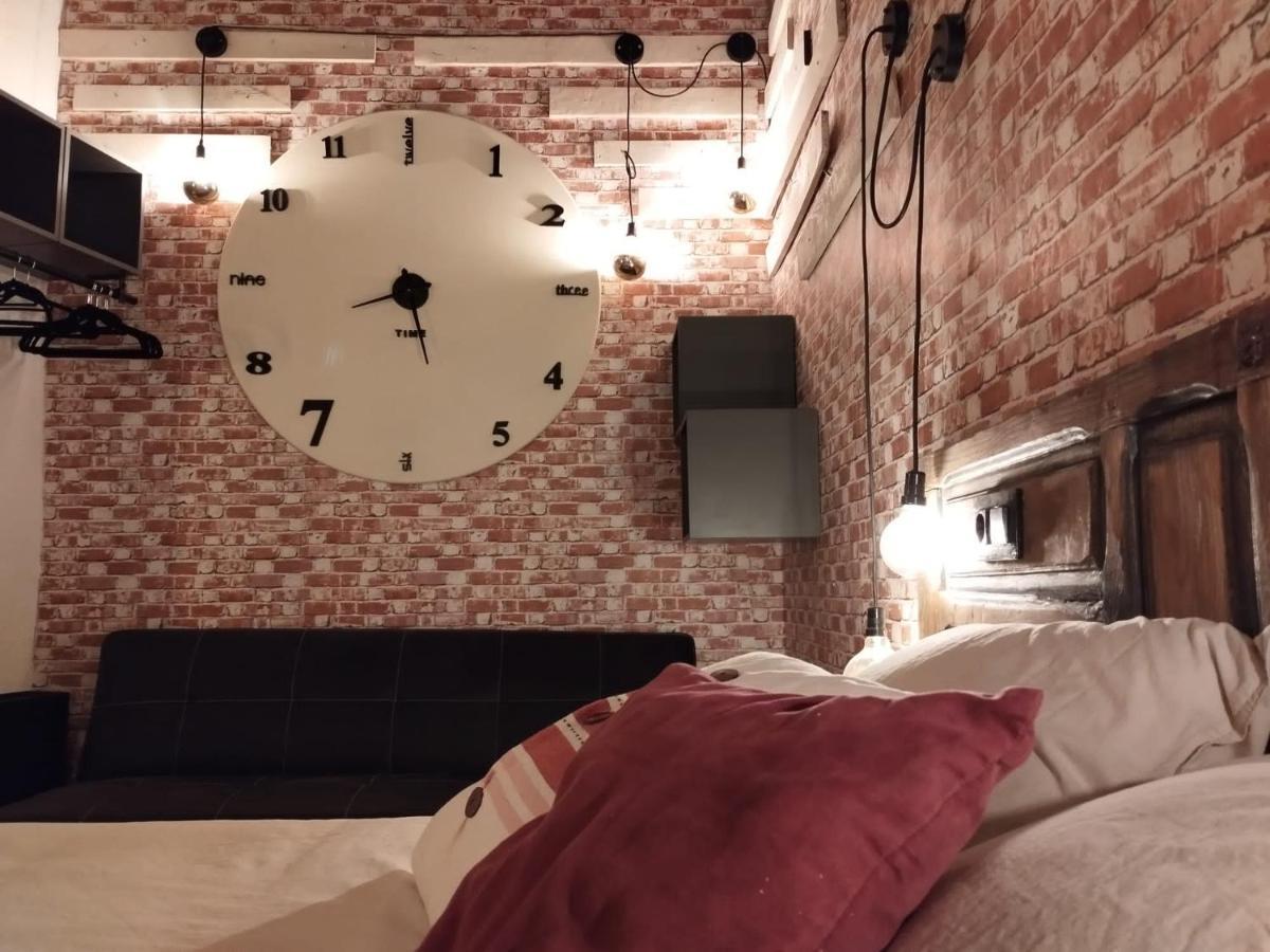Arte I Espacio Home مدريد المظهر الخارجي الصورة